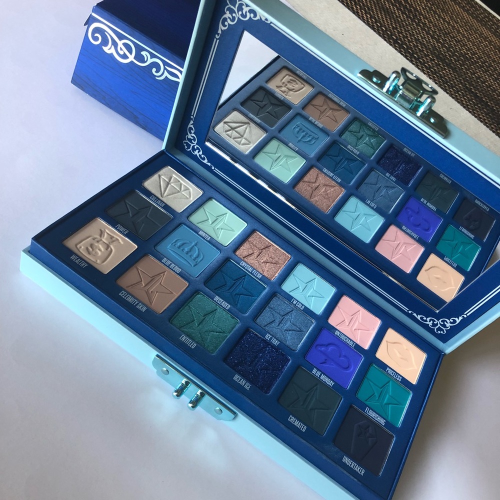 Blue Blood Palette - Picture 1 of 5